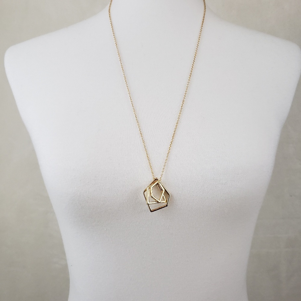 🖤 Geometric Necklace - Picture 4 of 4